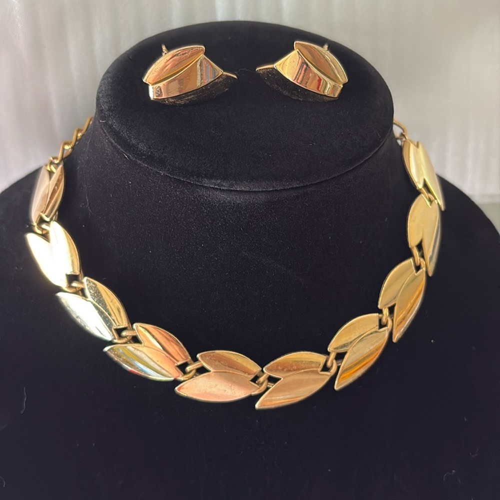 Vintage 1950-1970s jewelry set